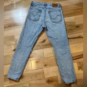 Levi’s Wedgie Jeans